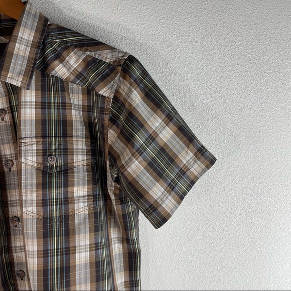 prAna Short Sleeve Button Down Shirt in Large - Picture 5 of 13